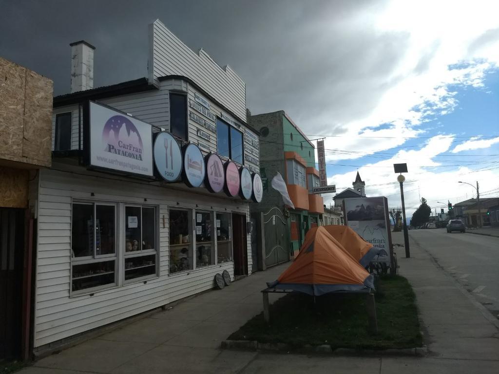 Carfran Patagonia Hostel Puerto Natales Exterior photo